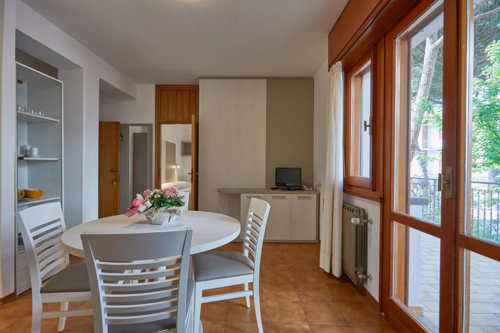 Residence Piccolo Milano Marittima Exterior foto