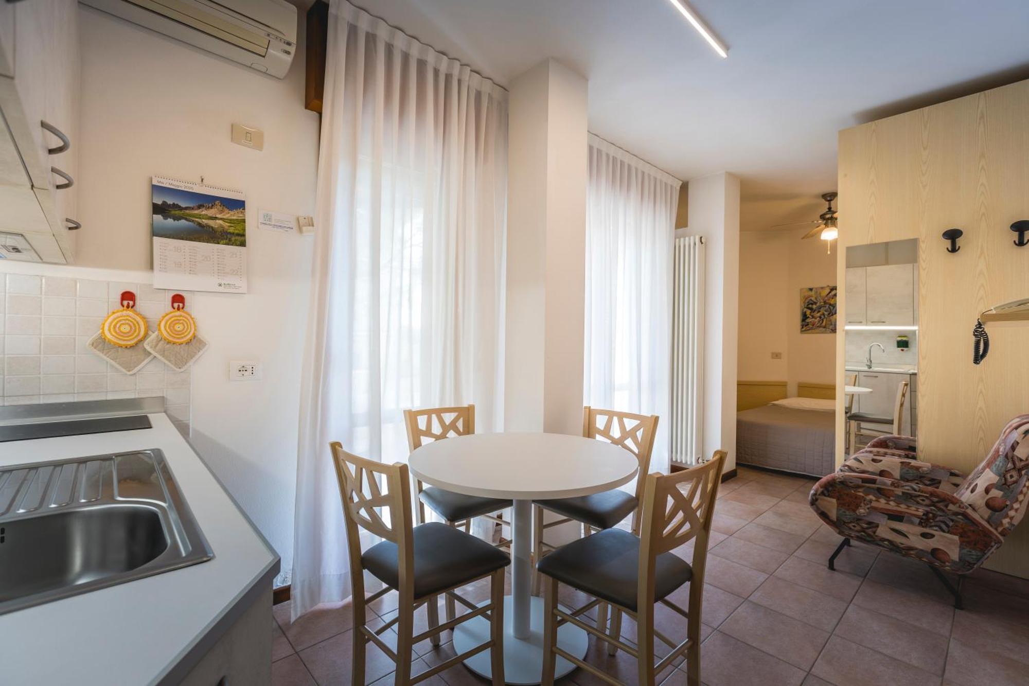 Residence Piccolo Milano Marittima Exterior foto