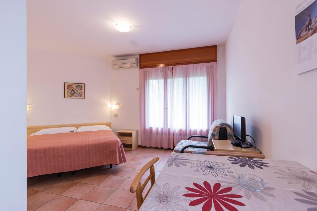 Residence Piccolo Milano Marittima Exterior foto