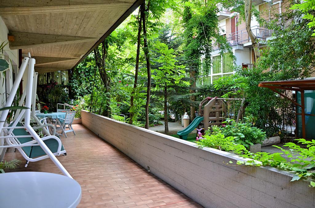 Residence Piccolo Milano Marittima Exterior foto
